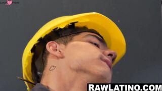 Workers Felix and Fran savagely breed and cum