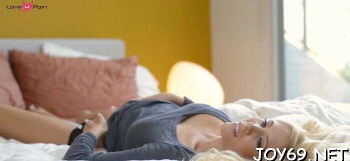 Teen Masturbates With Vibrator And Dildo - Close-Up View