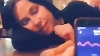 Control with your phone her orgasm while using App control