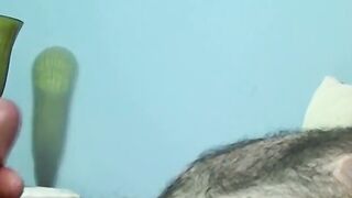 Hairy American Lurch sucked off by mature black homo