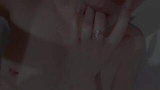 ï¿½MASTURBATES HER SOAK SNATCH HAS A STRONG ORGASM AND MOANS