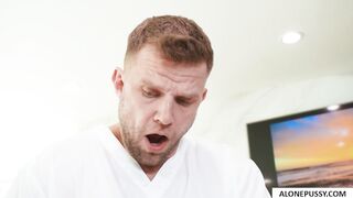 dirty divorcee gets all oiled up_1