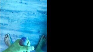 Amateur Hands-Free Orgasm with Busty Blonde in Bathroom