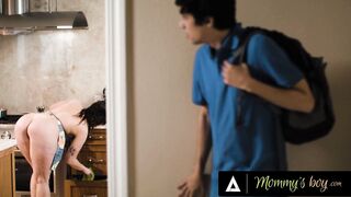 Stepson Catches Stepmom Siri Dahl Squirtin in the Kitchen