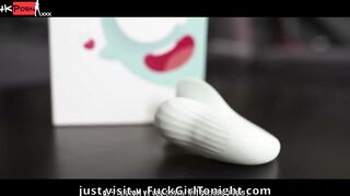Dark-Haired 19-Year-Old Solo Masturbation Session