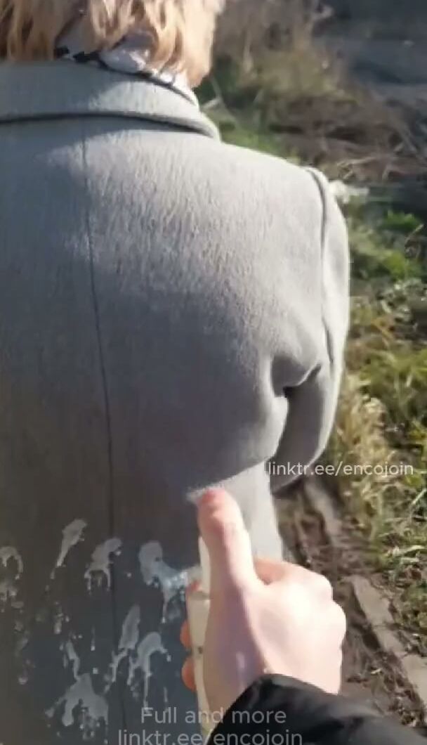 Encoxada dickflash grope candid