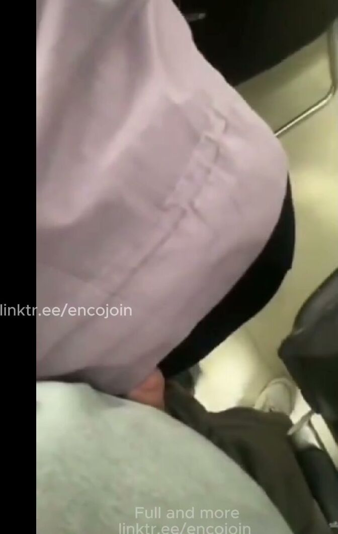 Encoxada dickflash grope candid