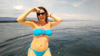 Caroline Tosca - Striptease outside