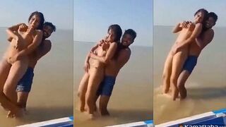 Desi Girl Naked River Sex Outdoor Fuck
