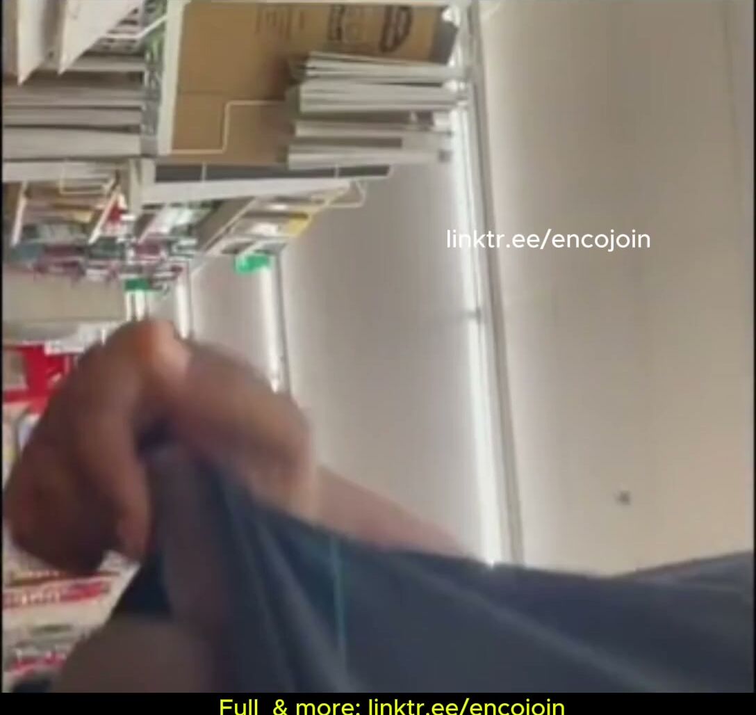 Ebony Dickflash Gropes in Store Aisle Candid POV