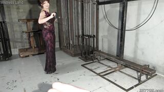 Japanese Domina Mikako, Rough Whipping and Slapping