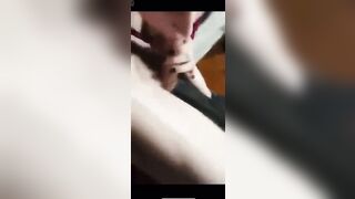 Isi plateste chiria