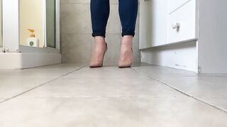 Louboutin So Kate Naked