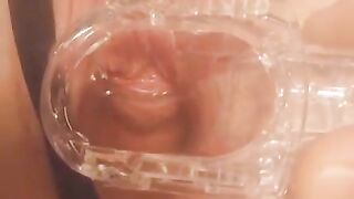 Hottie piss inside vagina