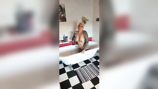 Sex into tub tube