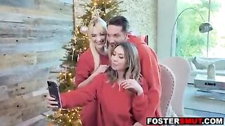 Foster daughter gets her vagina licked by mother