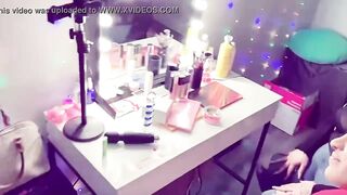 Vulgar Dyke business partners exchange ideas inside the bedroom!