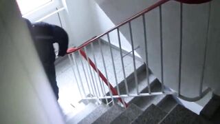 Vom Postboten anal zum Orgasmus gebracht