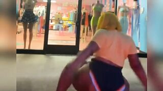 Huge ass hoes