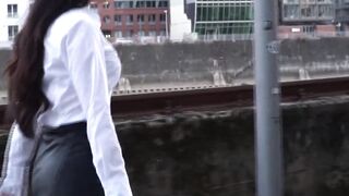 Vanessa into town