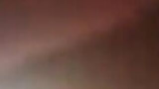 Nudistas amateur maduros se divierten