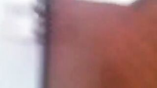 Nudistas amateur maduros se divierten