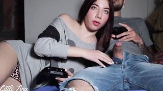 My friend's lover blows me off to win inside FIFA
