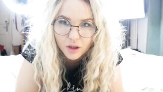 Amateur cunt with mouth gets Hard Booty Pounded and CAN'T STOP Squirting