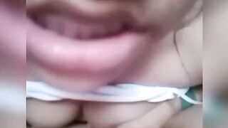 Very horney chick kinki talks ( gandi baate )