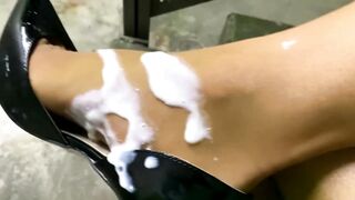 Sperm on Nylonlegs