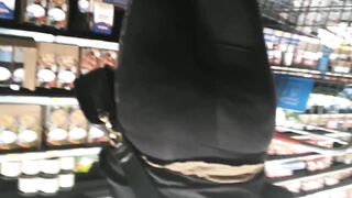 Random huge gilf,MILF butt
