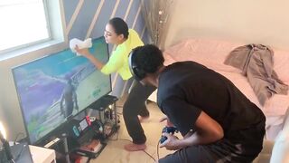 Stretch and Carmela Clutch Fortnite Chronicles part 1
