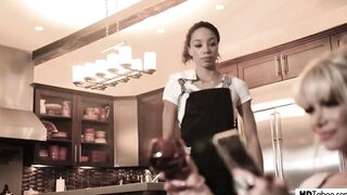 Black sluts turned in a mom's vibrator - Serene Siren