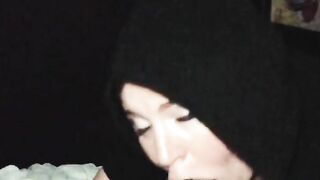 Bombshell thick ghetto white cunt with mouth chokes on a fat penis