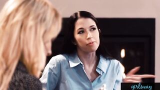 Big Tit Lesbo Therapist Goes Deep Into My Twat