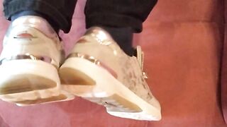My walking stinky Foot