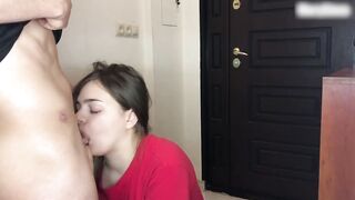 Delivery chick give sloppy head and fucks with his client