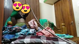 Aunt dress change scene