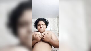 tamil older aunty bathing