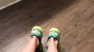 Fit Freundin gibt mir einen Randjob und wird zerschlagen