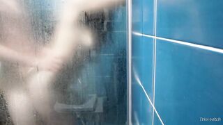 Young amateur lovers fucking rough inside the shower Triss witch