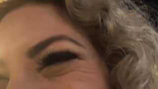 Vanesa shows her LONG BOOBIES INSIDE THE MIDDLE OF THE