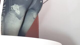 Bae Pack pissing. Long butt and adorable cunt.