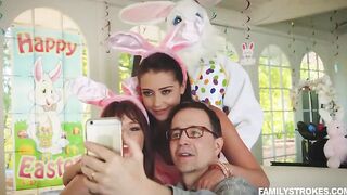 HOT DARK HAIRED AVI LOVE PASSIONATELY RIDING ON A BIG COCK