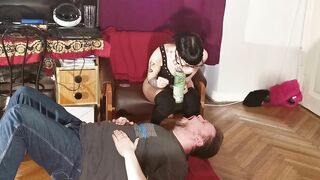 Thin gothic dominatrix feeding her sub mouth to mouth pt1