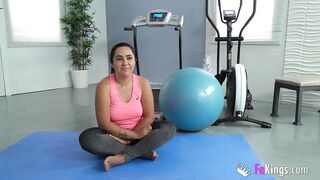 Chubby Hispanic teases and bangs her ebony personal coach