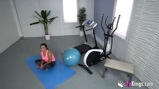 Chubby Hispanic teases and bangs her ebony personal coach