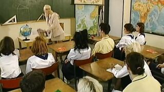 Kelly Trump - Das Madchen Internat (1998)