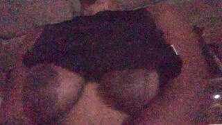 Sensual cougar Bombshell time