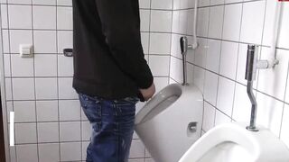 Crazy,Tina , Abgefickt auf dem Mannerklo